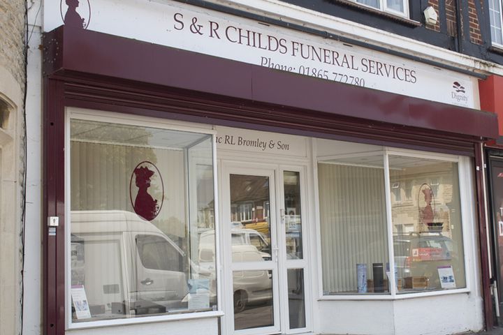 S. & R. Childs Funeral Directors
