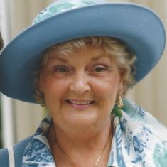 Anne Divens