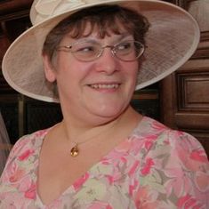 Chris (Christine) RICHARDS