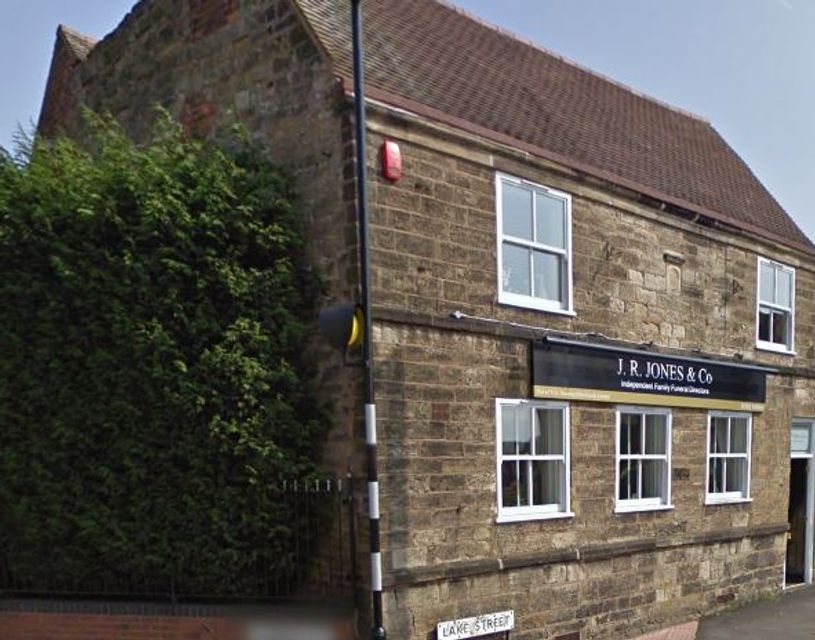 J R Jones & Co, Gornal