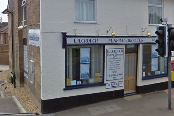 E H Crouch Funeral Directors, Hitchin