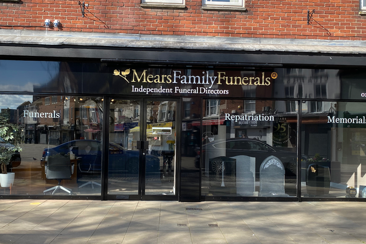 Mears Family Funerals, Aylesbury