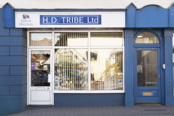 H.D Tribe Ltd, Storrington