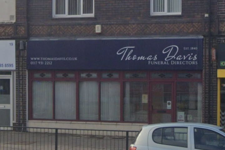 Thomas Davis Funeral Directors, Filton