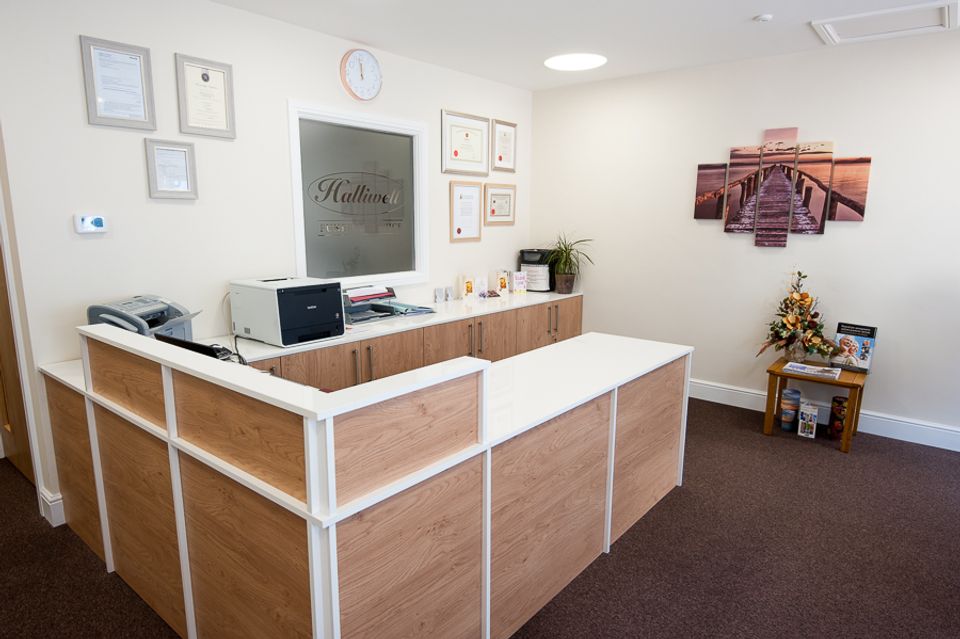 Halliwell Funeral Services, Coseley, funeral director in West Midlands