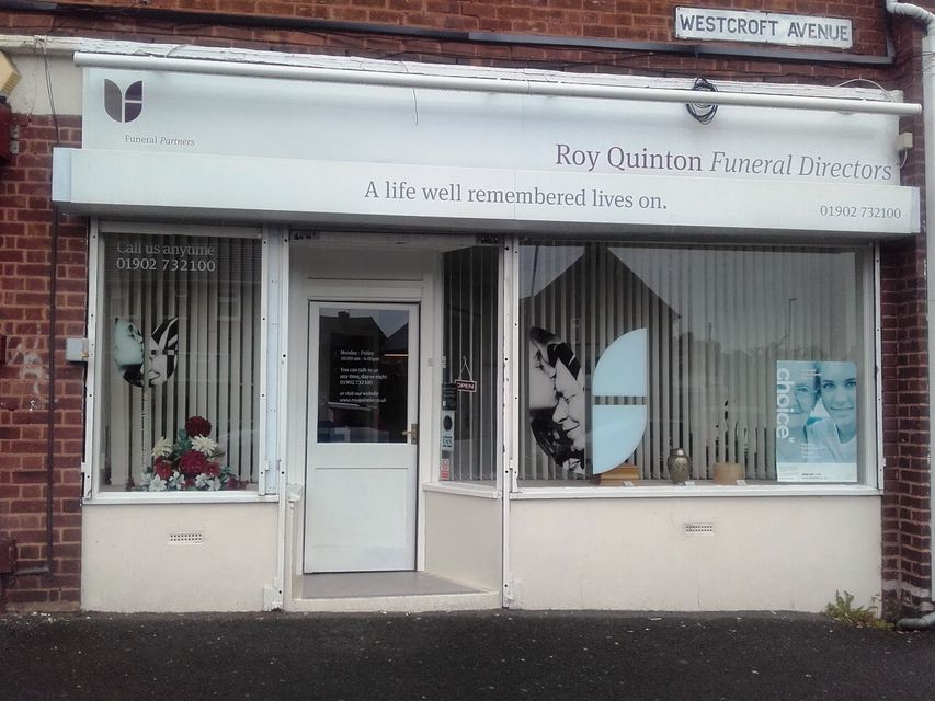 Roy Quinton Funeral Directors, Bushbury