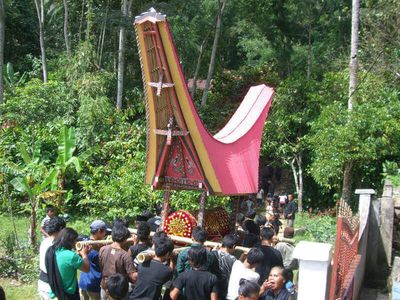 Death around the world: Toraja funerals