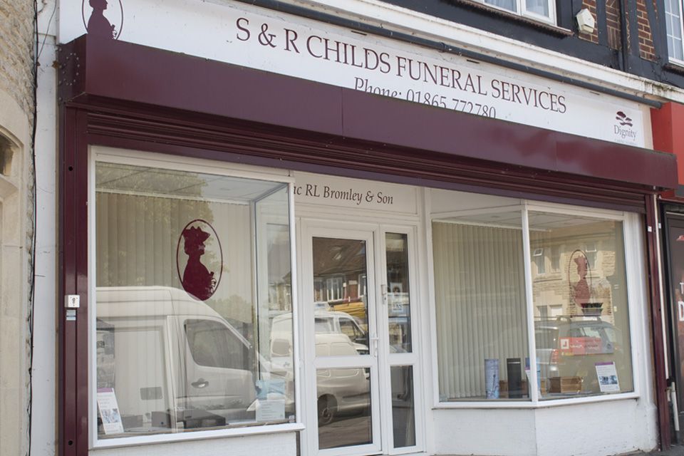 S. & R. Childs Funeral Directors