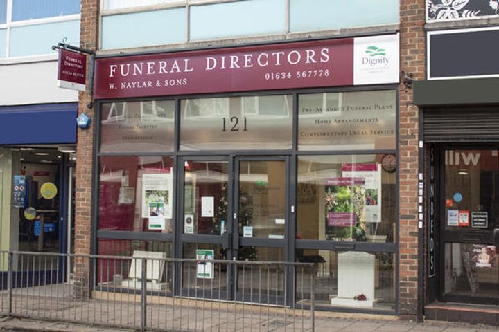 W Naylar & Sons Funeral Directors, Strood
