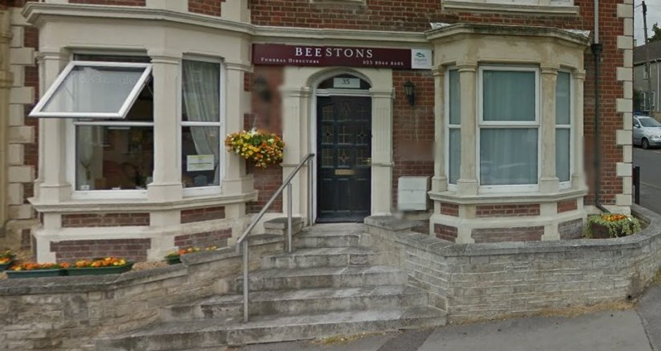 Beestons Funeral Directors, Woolston