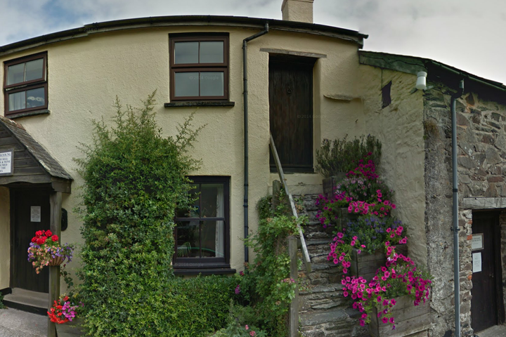 Hallet, Perring & Perrott Funeral Services, Rose Cottage Totnes