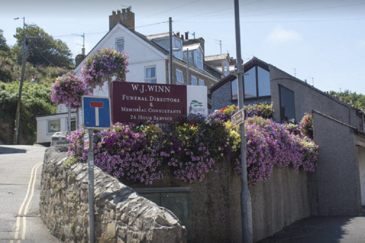 W J Winn Funeral Directors, St Ives