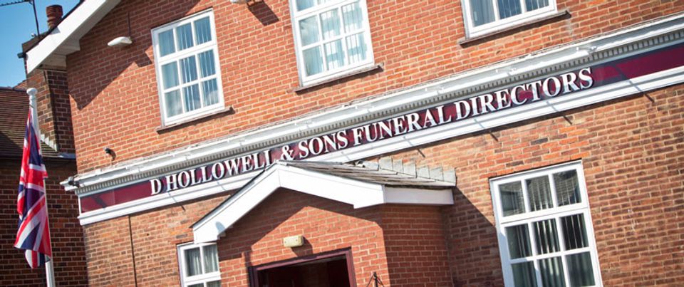 D Hollowell & Sons, Highfield