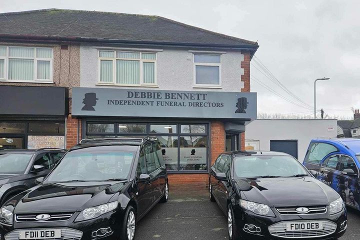 Debbie Bennett Funeral Directors, Old Roan