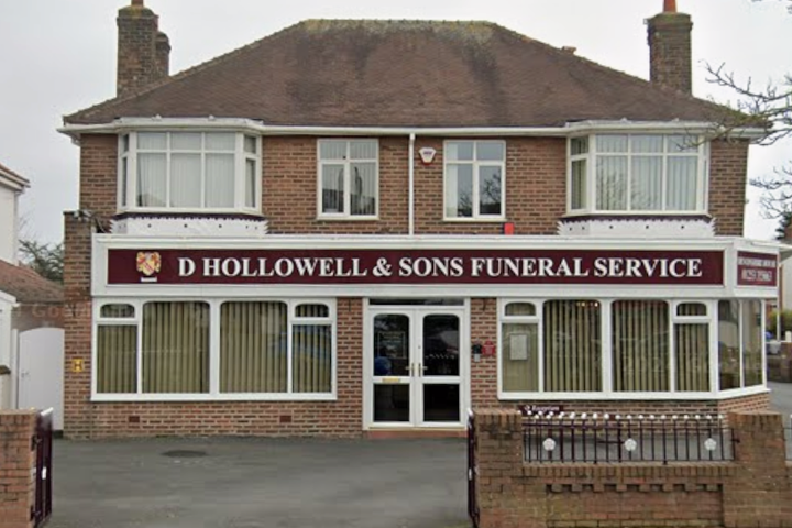 D Hollowell & Sons, Devonshire House