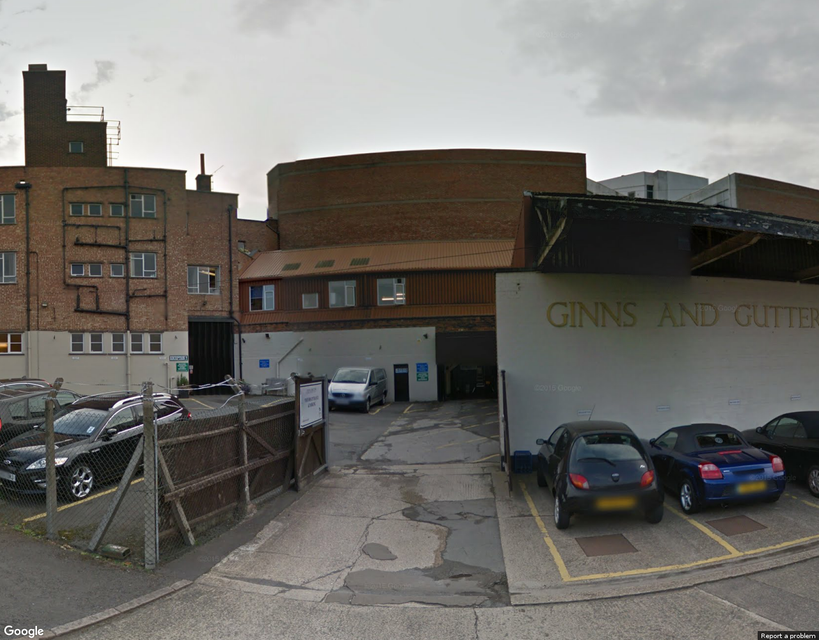 Ginns & Gutteridge Funeral Directors, Vaughan Way