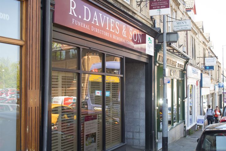 R Davies & Son Funeral Directors, Westbury-on-Trym