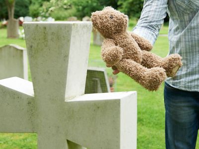 Funeral directors lead the way with children&rsquo;s funeral costs