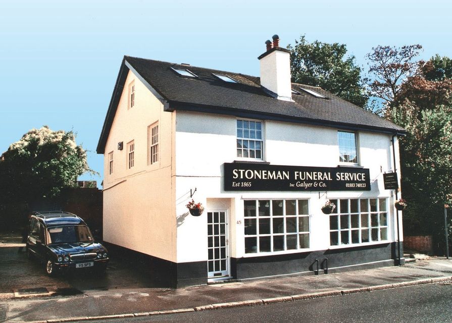 Stoneman Funeral Service Godstone, funeral director in Surrey