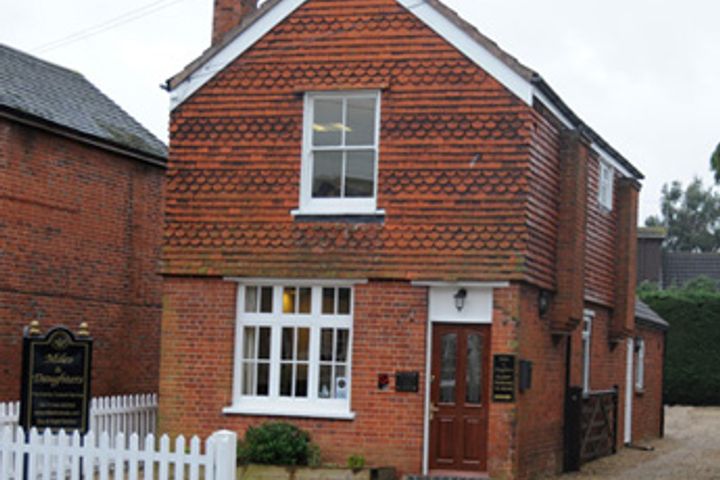 Miles & Daughters, Bracknell