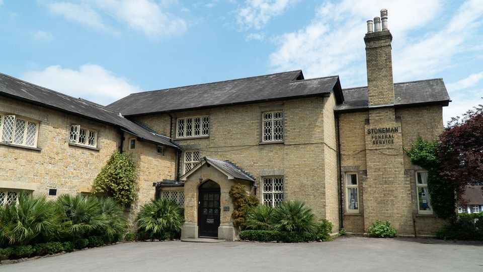 Stoneman Funeral Service Redhill, funeral director in Surrey