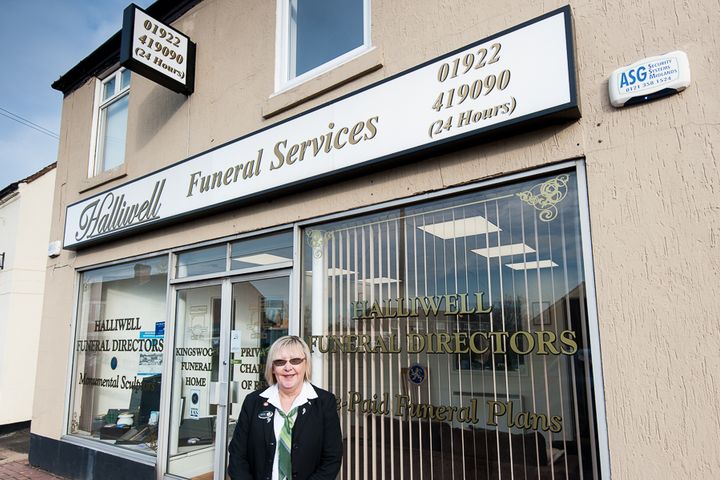 Halliwell Funeral Services, Great Wyrley