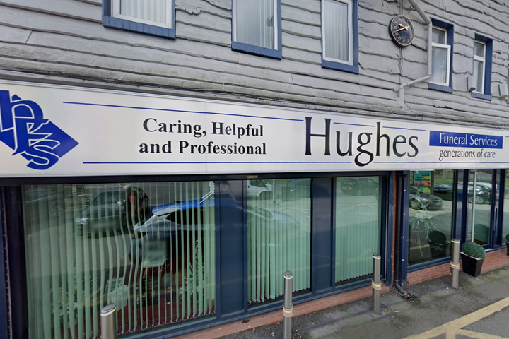 Hughes Funeral Services, Oakwood