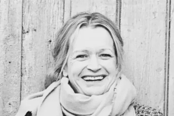 Holly Lyon-Hawk Freelance Holistic Funeral Director