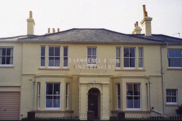 J Lawrence & Sons (Undertakers) Ltd
