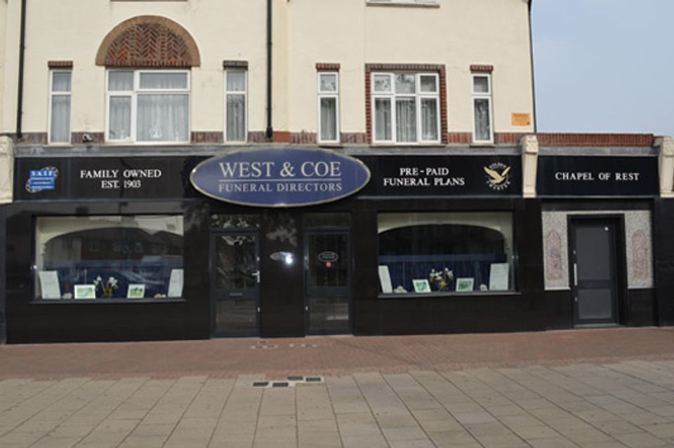 West & Coe Funeral Directors, Dagenham Martins Corner