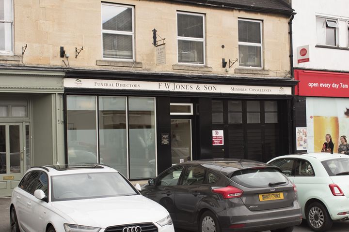 F W Jones Funeral Directors