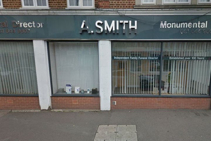 Alfred Smith, Wrythe Lane