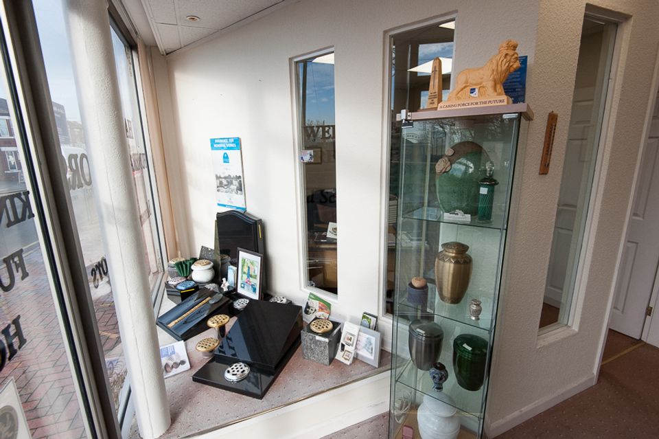 Halliwell Funeral Services, Great Wyrley, funeral director in West Midlands