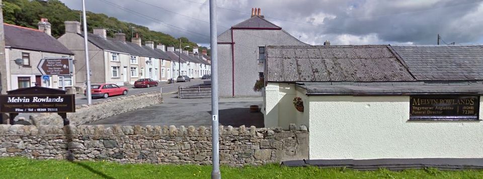 Melvin Rowlands, Llangefni